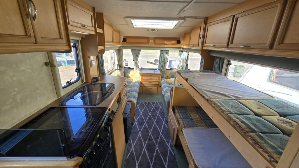 2002 Abbey AVENTURA $5K OFF MUST Go! Need the Space!