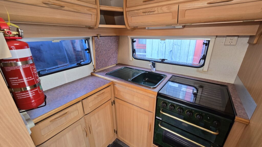 2000 Brooklyn 400/2 $4k OFF MUST Go! Need the Space!