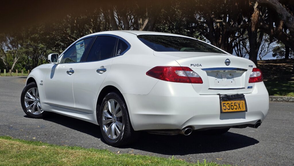 2012 Nissan Fuga 350Gt Hybrid Luxurious Sedan $89P/W NO Deposit Finance