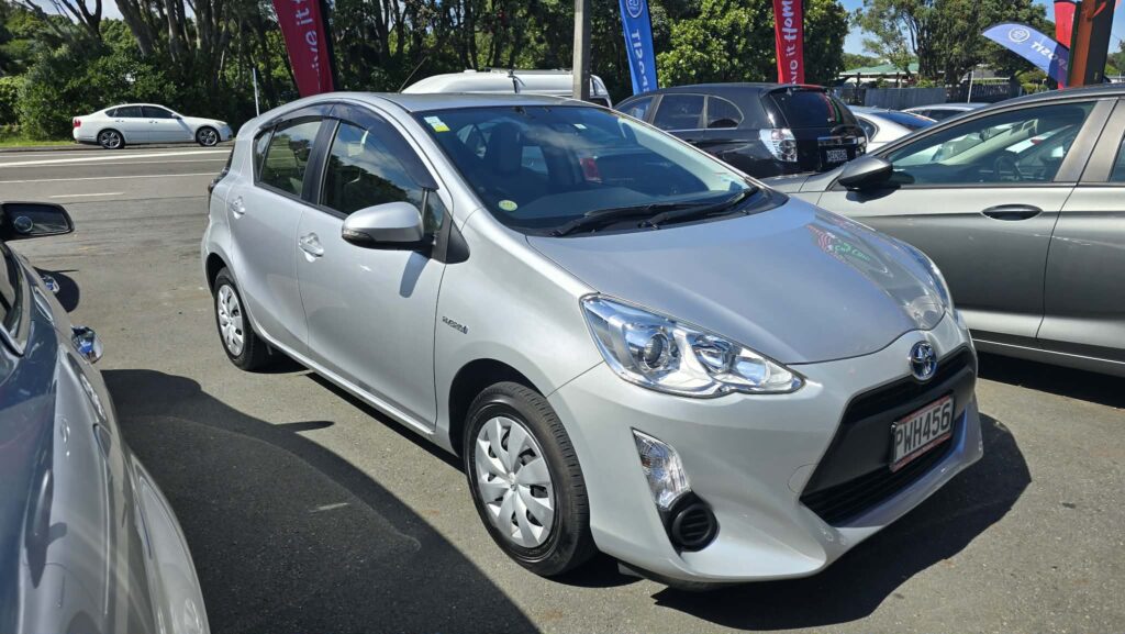 2017 Toyota Aqua Hybrid Fuel Saver $82PW NO Deposit Finance