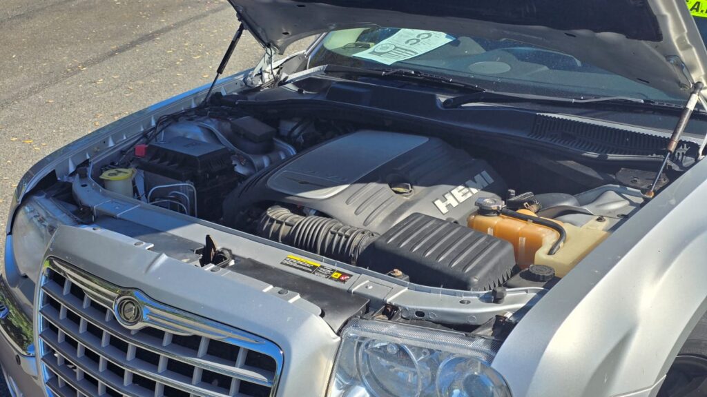 2006 Chrysler 300C V8 5.7L HEMI $110PW NO DEPOSIT Finance