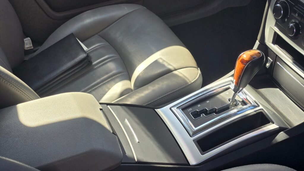 2006 Chrysler 300C V8 5.7L HEMI $110PW NO DEPOSIT Finance