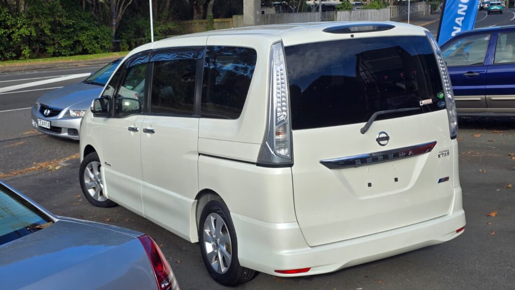 2013 Nissan Serena HIGHWAY STAR HYBRID $80PW NO deposit Finance