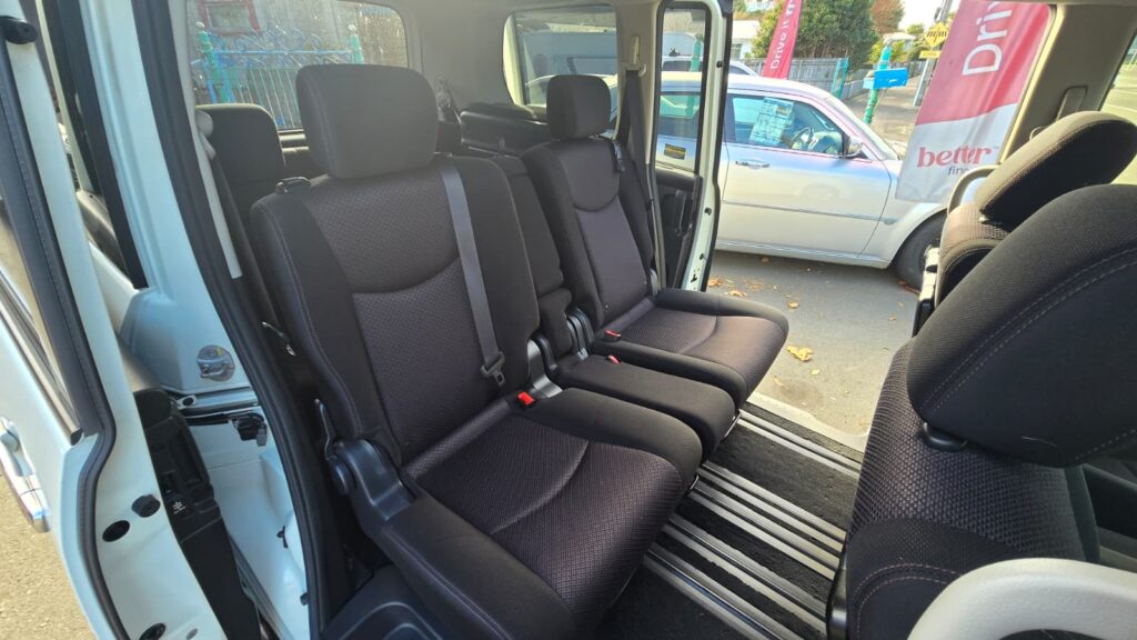 2013 Nissan Serena HIGHWAY STAR HYBRID $80PW NO deposit Finance