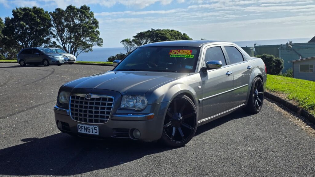 2006 Chrysler 300C V8 HEMI ROAR! 22" LOWERED X-FORCE EXHAUST - $110PW NO Deposit Finance