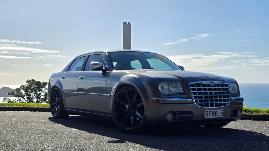 2006 Chrysler 300C V8 HEMI ROAR! 22" LOWERED X-FORCE EXHAUST - $110PW NO Deposit Finance