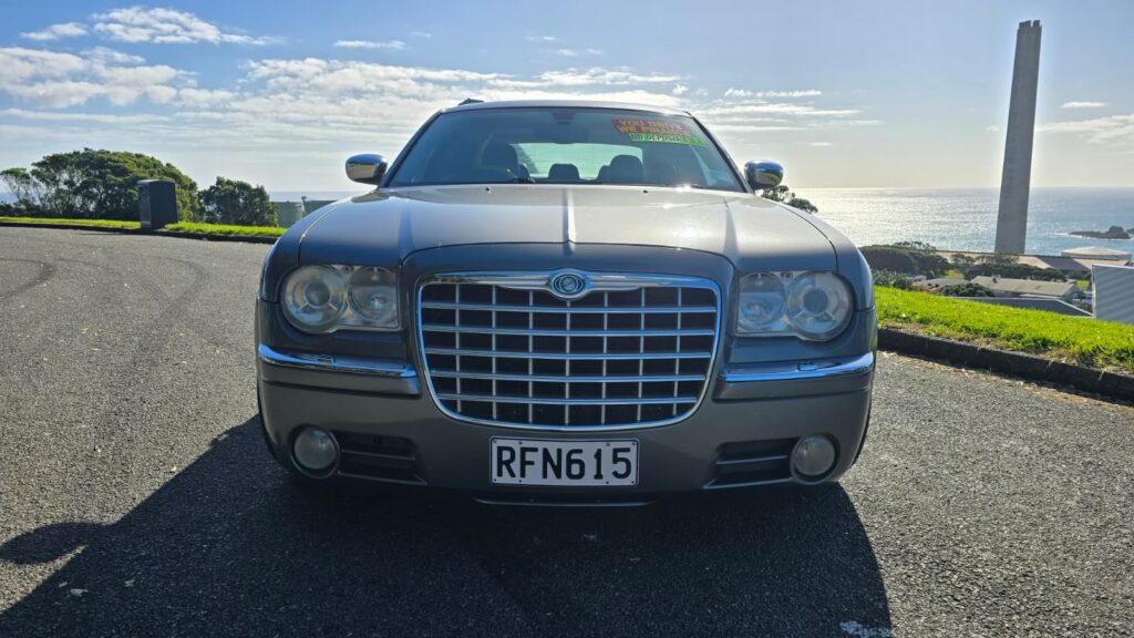 2006 Chrysler 300C V8 HEMI ROAR! 22" LOWERED X-FORCE EXHAUST - $110PW NO Deposit Finance