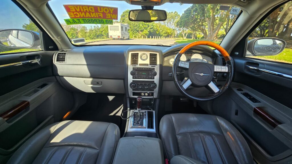 2006 Chrysler 300C V8 HEMI ROAR! 22" LOWERED X-FORCE EXHAUST - $110PW NO Deposit Finance