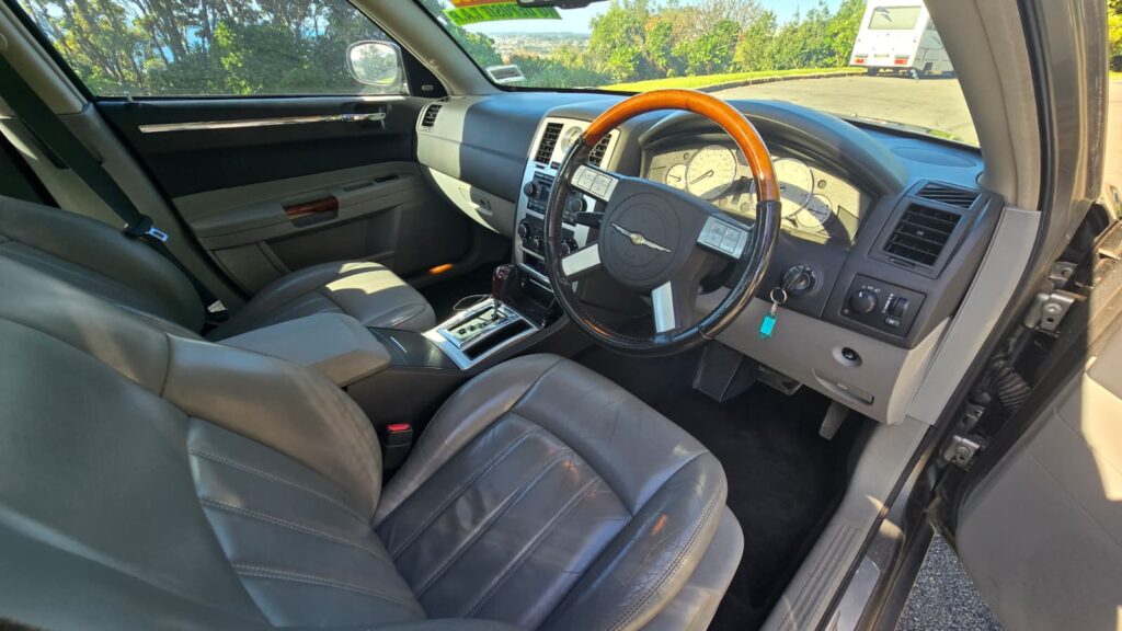 2006 Chrysler 300C V8 HEMI ROAR! 22" LOWERED X-FORCE EXHAUST - $110PW NO Deposit Finance