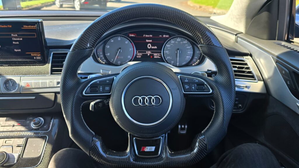2012 AUDI S8 TWIN TURBO V8 Luxury Cruiser