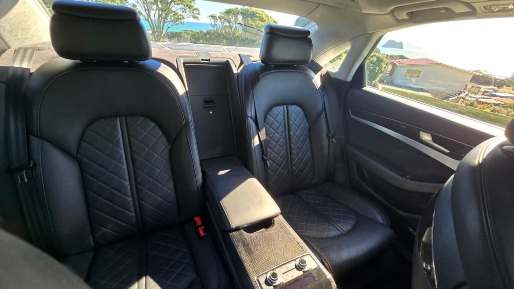 2012 AUDI S8 TWIN TURBO V8 Luxury Cruiser