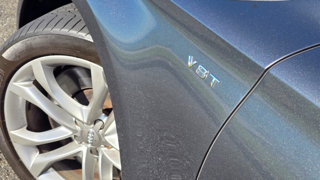 2012 AUDI S8 TWIN TURBO V8 Luxury Cruiser