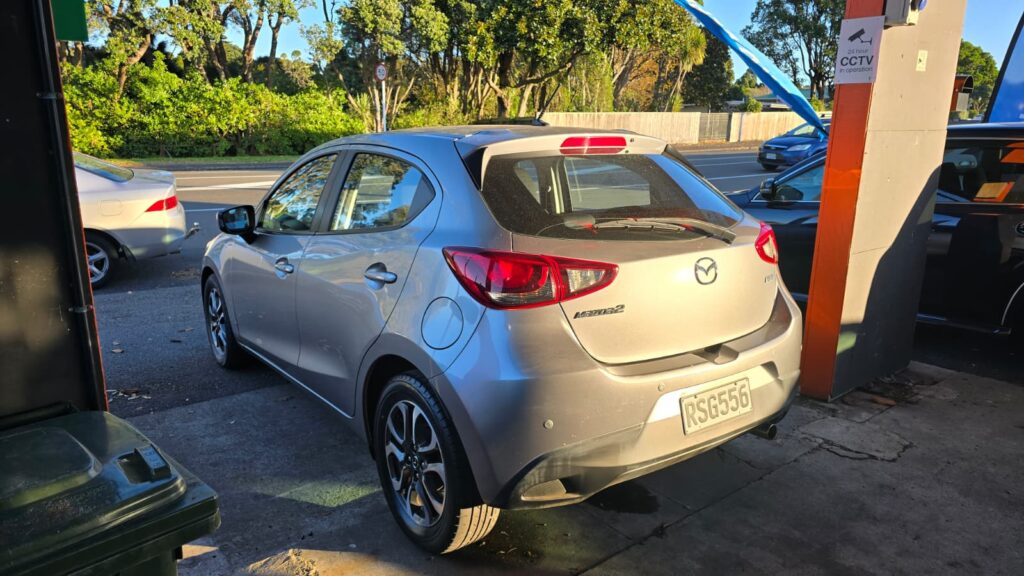 2015 Mazda Mazda2 GSX MANUAL! WOW!
