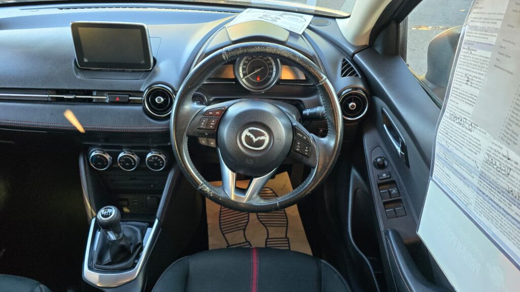 2015 Mazda Mazda2 GSX MANUAL! WOW!