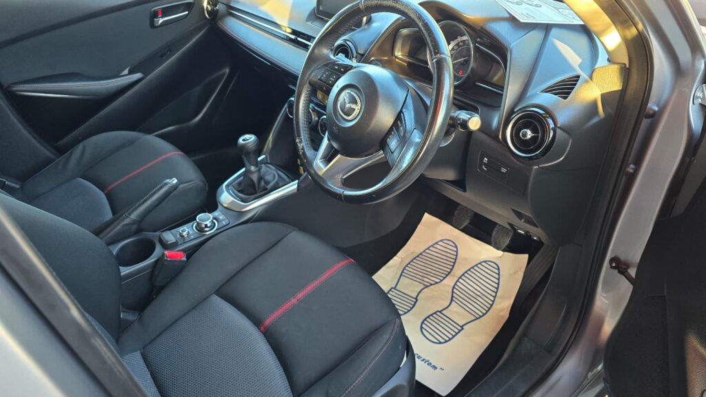 2015 Mazda Mazda2 GSX MANUAL! WOW!