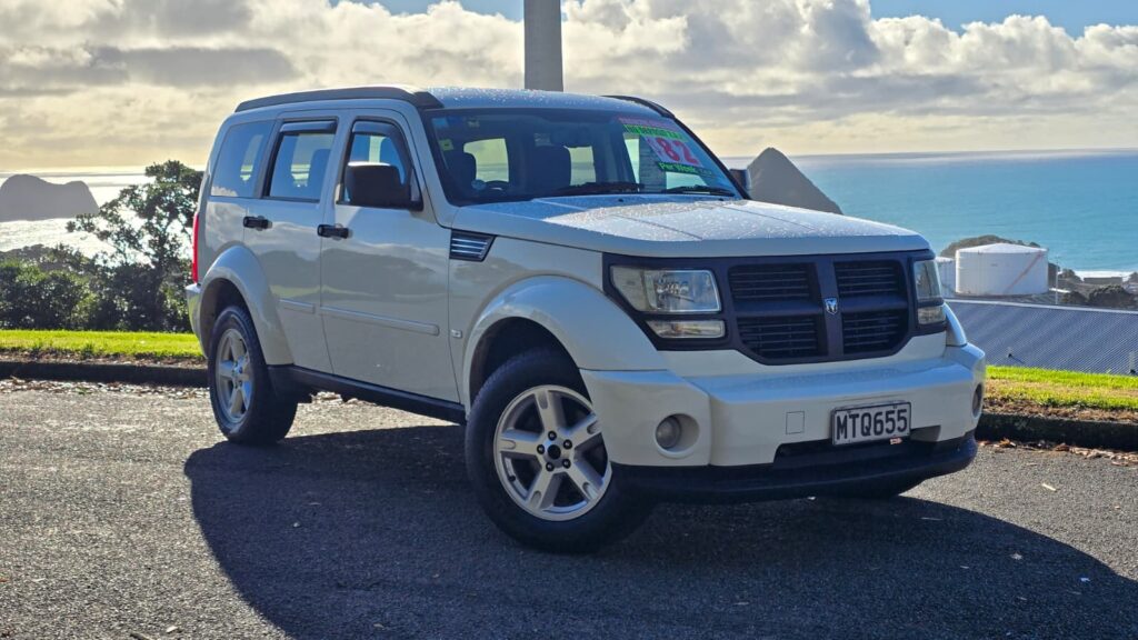 2007 Dodge NITRO 4X4 Beastly SUV Excellent condition