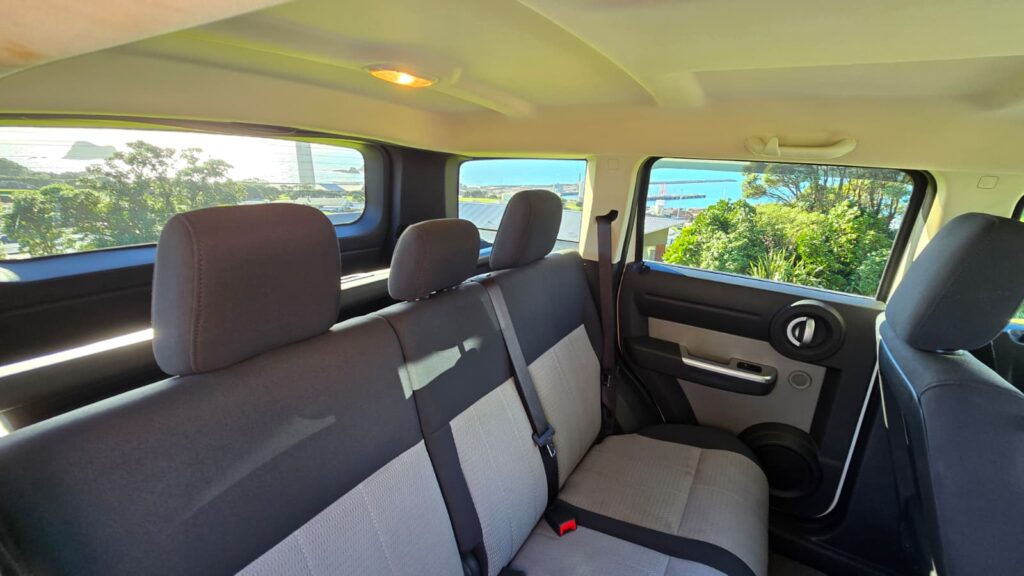2007 Dodge NITRO 4X4 Beastly SUV Excellent condition