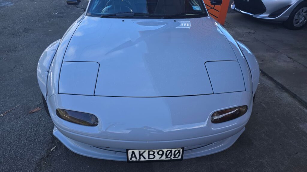 1990 Eunos Roadster / Mazda MX-5 Classic JDM Joy!
