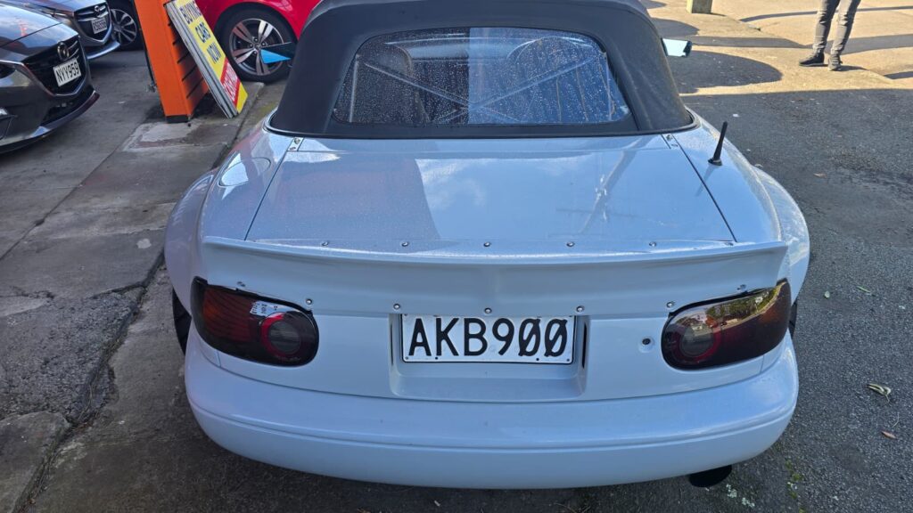 1990 Eunos Roadster / Mazda MX-5 Classic JDM Joy!