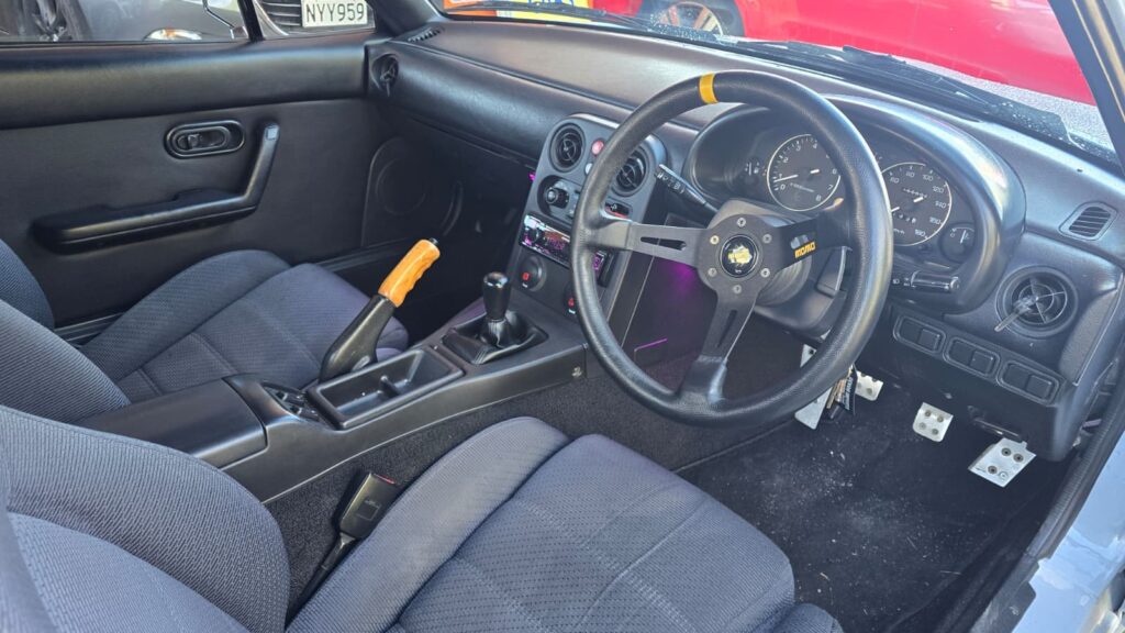 1990 Eunos Roadster / Mazda MX-5 Classic JDM Joy!
