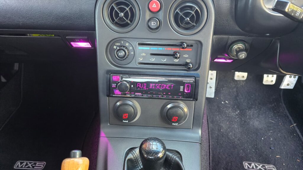 1990 Eunos Roadster / Mazda MX-5 Classic JDM Joy!