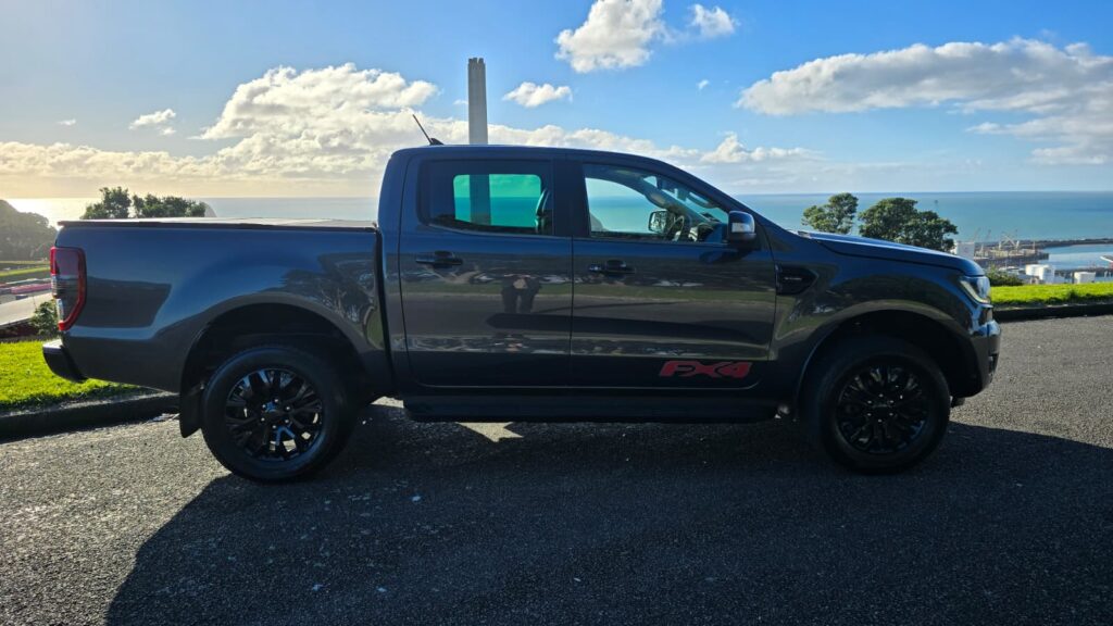 2021 Ford Ranger FX4 low km's! LIKE NEW