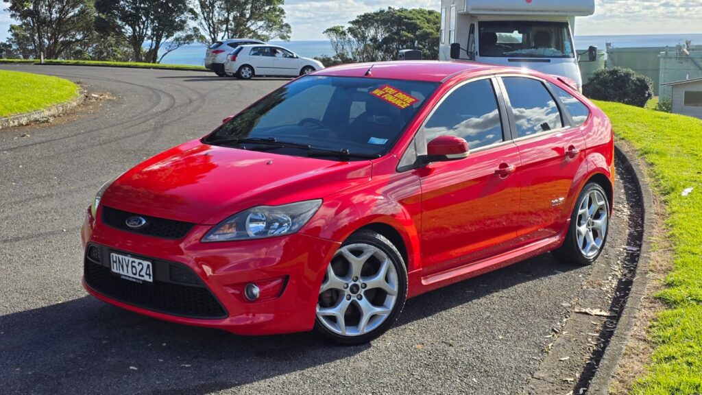 2010 Ford Focus XR5 TURBO - POCKET ROCKET!
