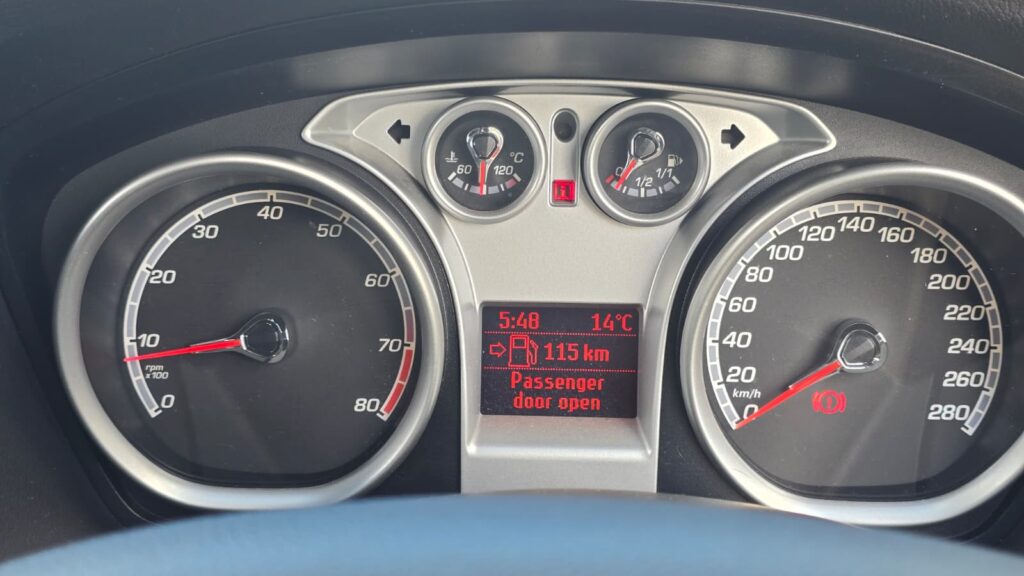 2010 Ford Focus XR5 TURBO - POCKET ROCKET!