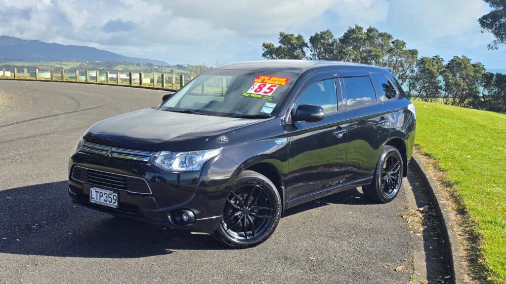 2013 Mitsubishi Outlander PHEV $85PW NO Deposit Finance
