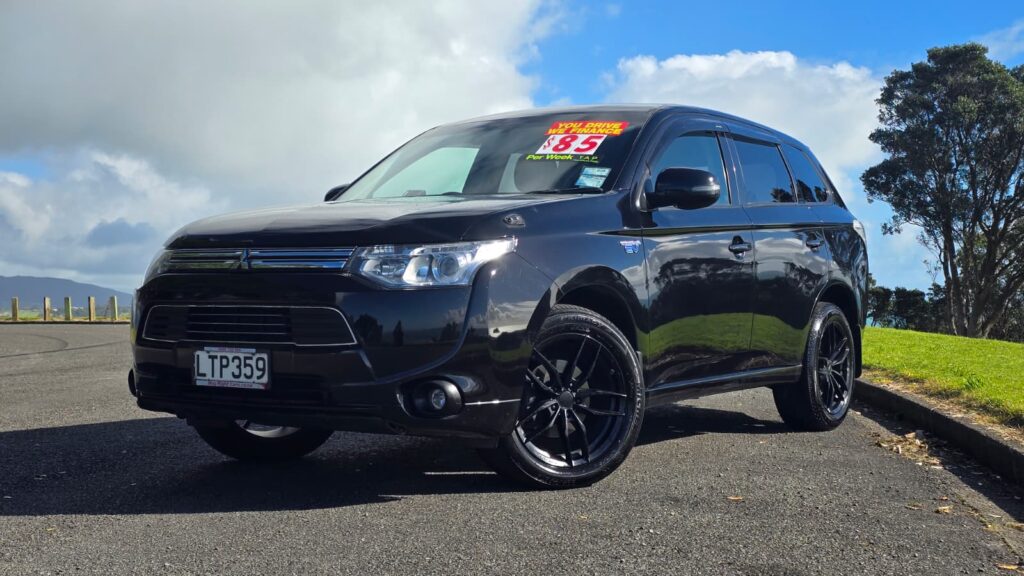 2013 Mitsubishi Outlander PHEV $85PW NO Deposit Finance
