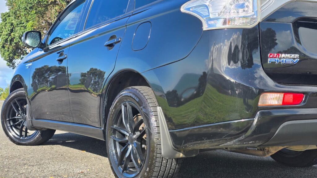 2013 Mitsubishi Outlander PHEV $85PW NO Deposit Finance