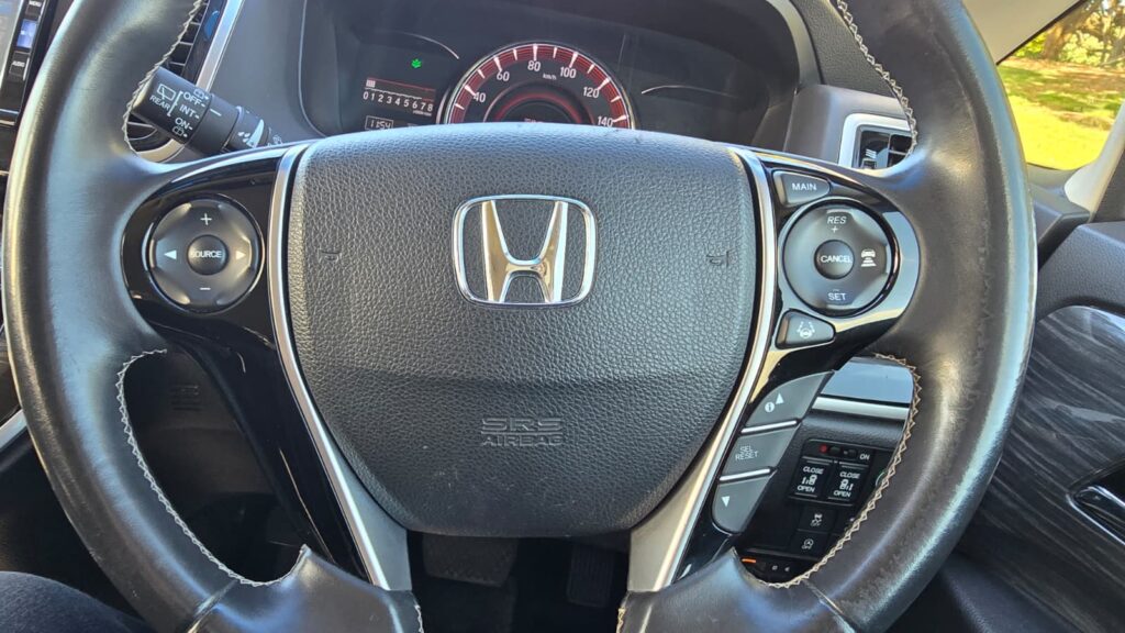 2017 Honda Odyssey Absolute